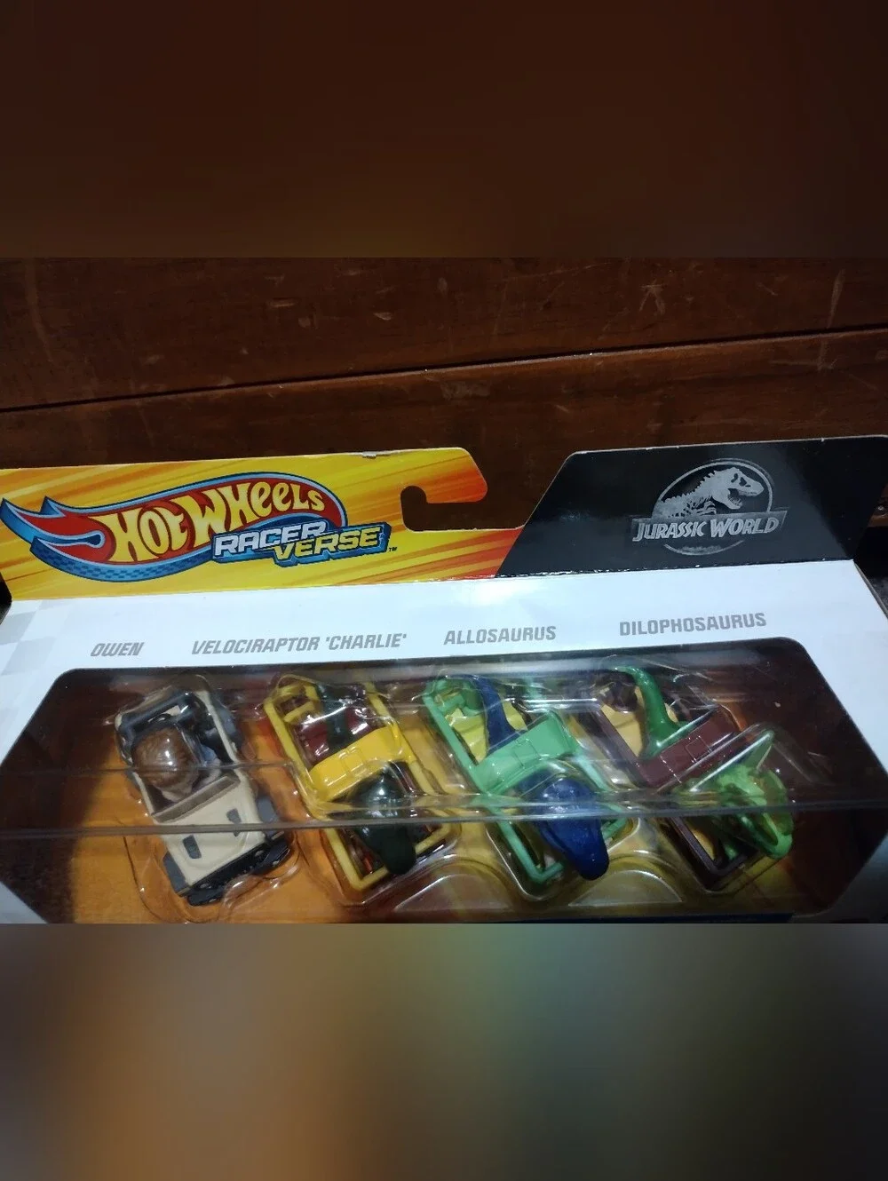 Hot Wheels Racer Verse Jurassic World Vehicles         4 Pack